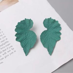 NEW Women’s Earrings
